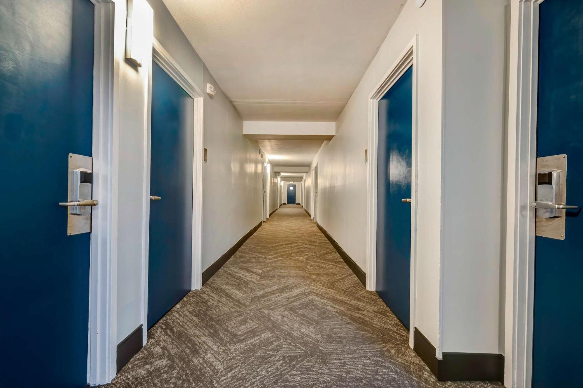 Motel 6 Arlington Tx Entertainment District Exterior photo